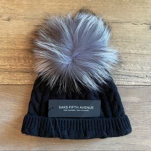 Saks Fifty Avenue authentic cashmere black beanie.